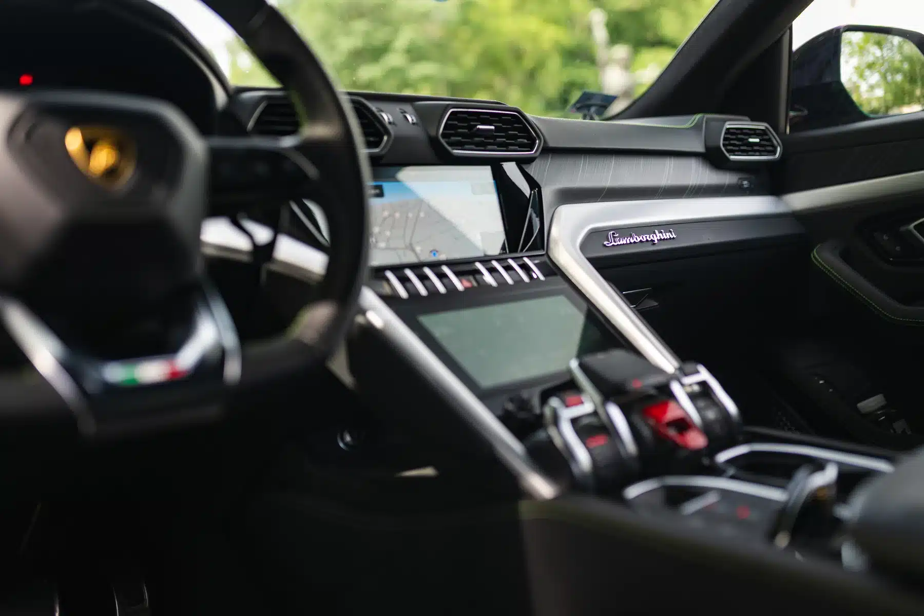 Lamborghini_Urus_Iznajmljivanje_lux_vozila03